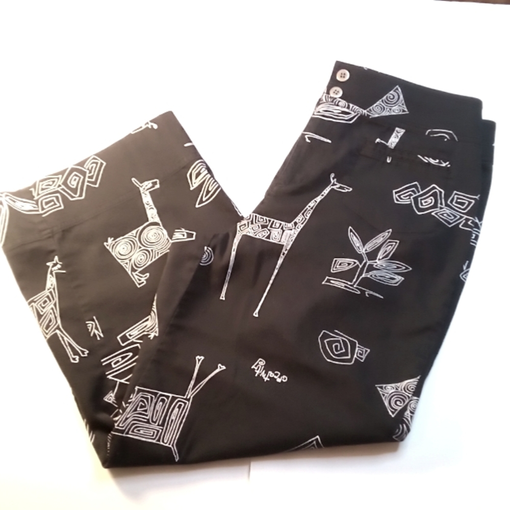 Chico's black/ white animal design trousers, women's size 2, in great condition